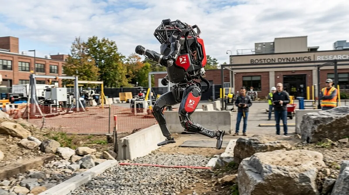 Robotik Boston Dynamics Atlas Draussen Agil Bewegung Zennews24